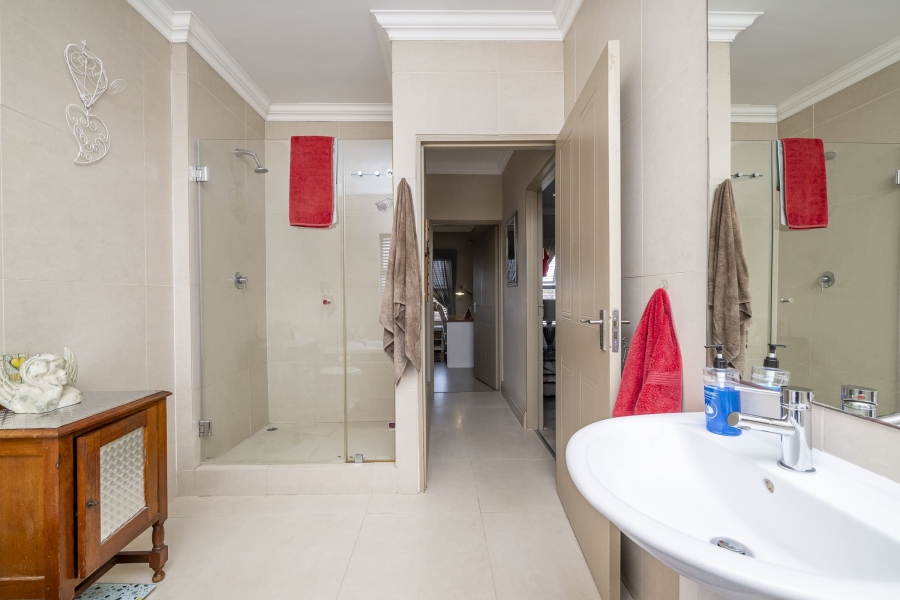 3 Bedroom Property for Sale in Protea Heights Western Cape